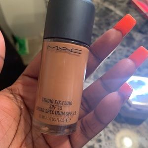 Mac Studio Fix Foundation NW50